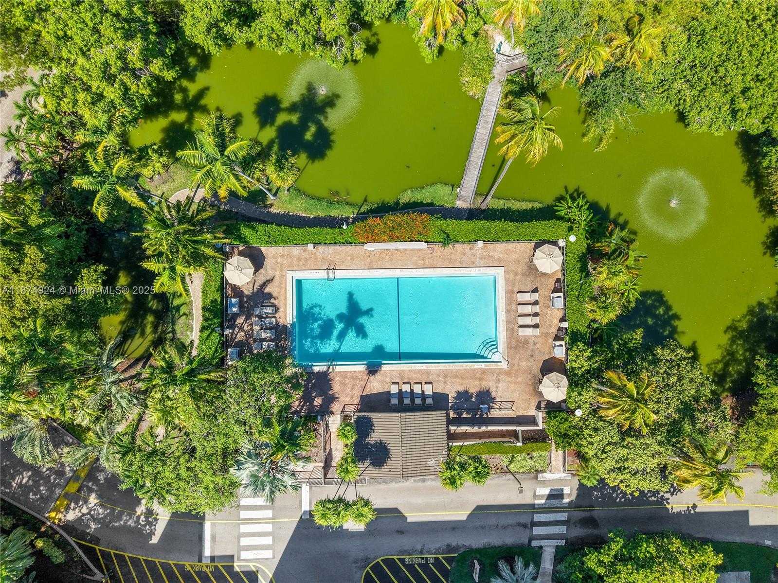 Small Image of 101 CRANDON BLVD #381, Key Biscayne Number 3