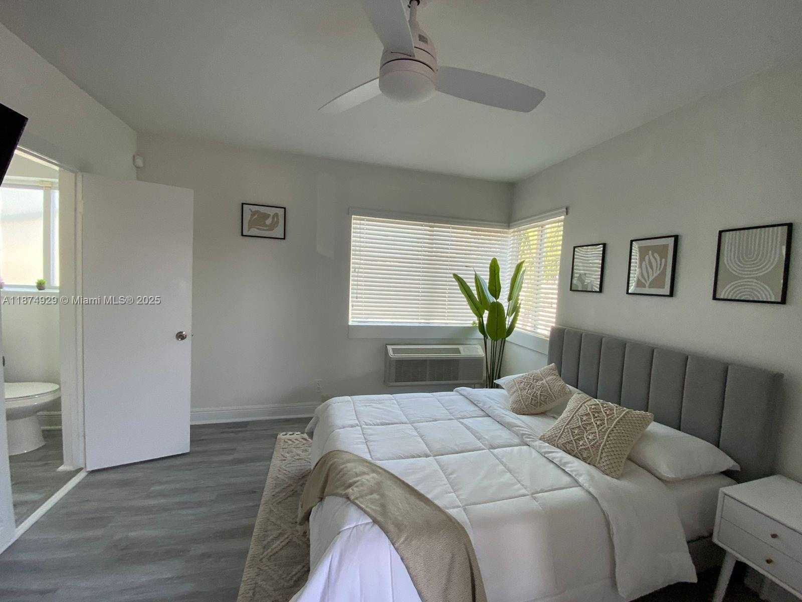 Small Image of 7325 CARLYLE AVE #12A, Miami Beach Number 5
