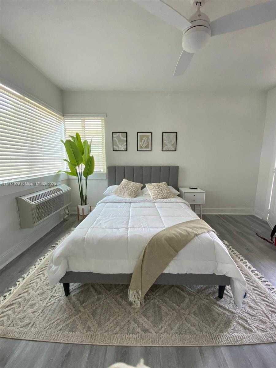 Small Image of 7325 CARLYLE AVE #12A, Miami Beach Number 8
