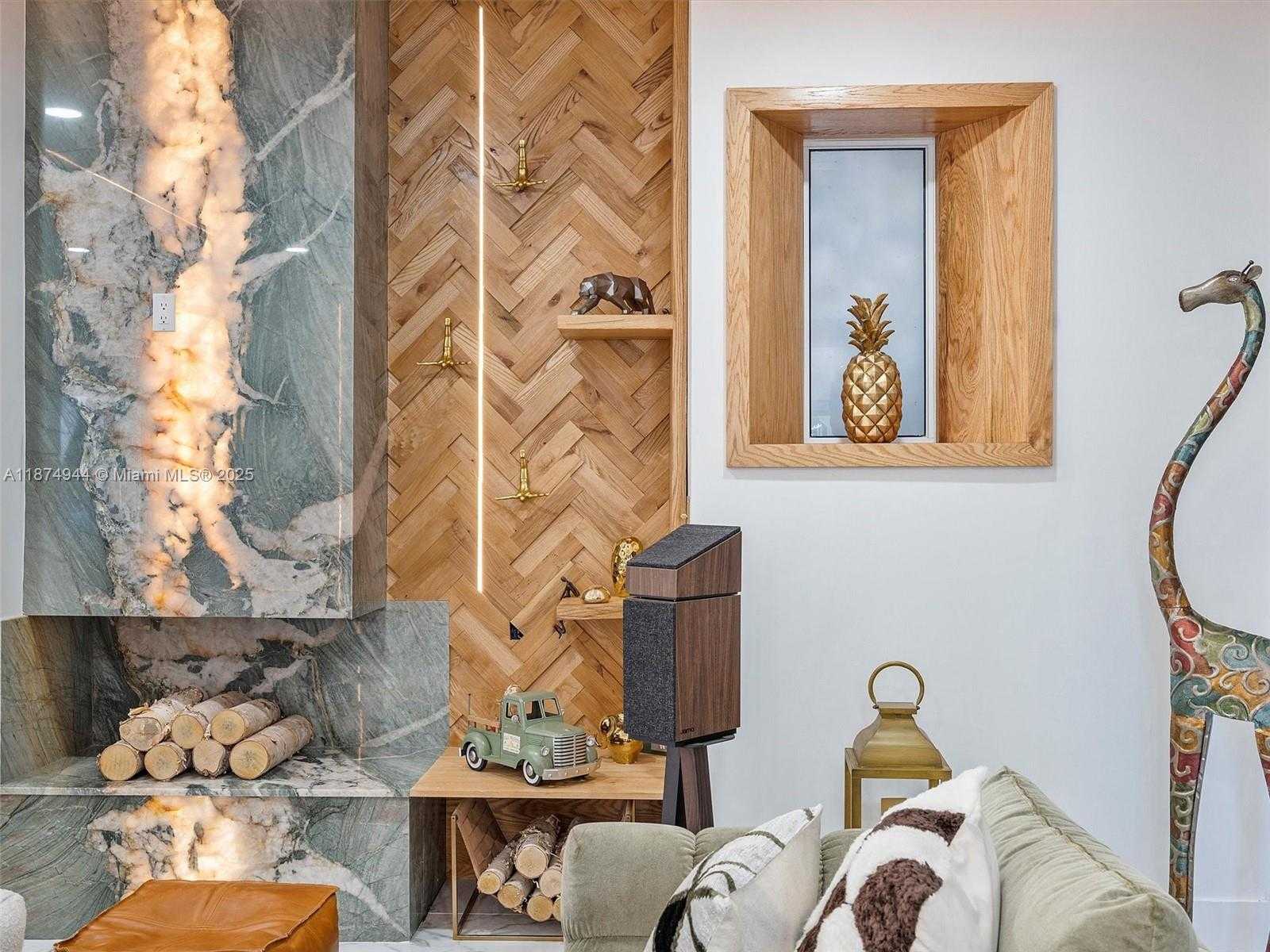 Small Image of 4431 ALTON RD, Miami Beach Number 4