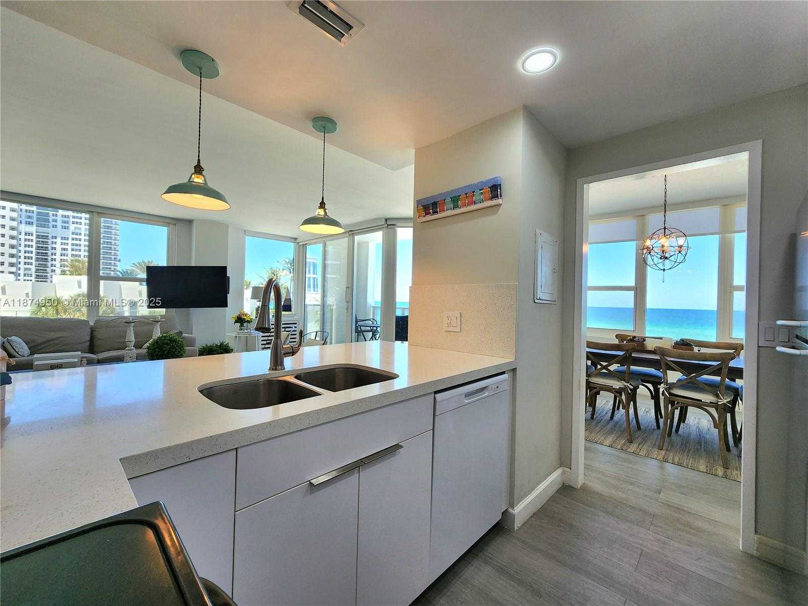 Small Image of 3505 SOUTH OCEAN DR #312, Hollywood Number 4