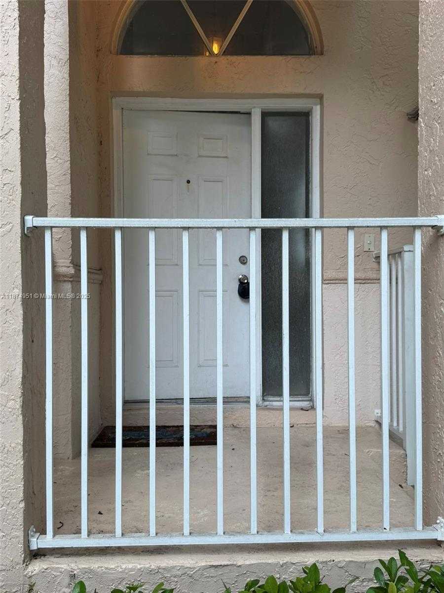 Small Image of 10931 NORTH WEST 12TH PL, Plantation Number 2