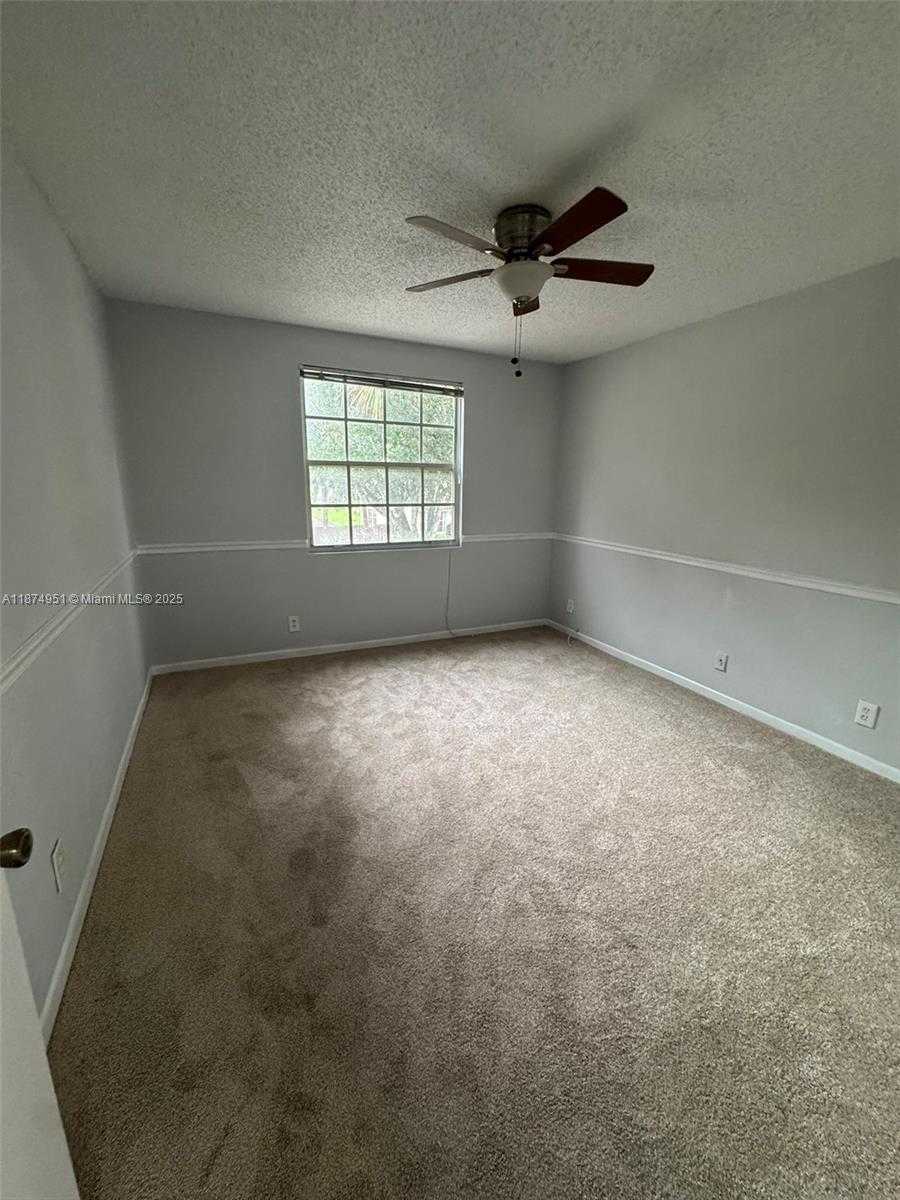 Small Image of 10931 NORTH WEST 12TH PL, Plantation Number 24