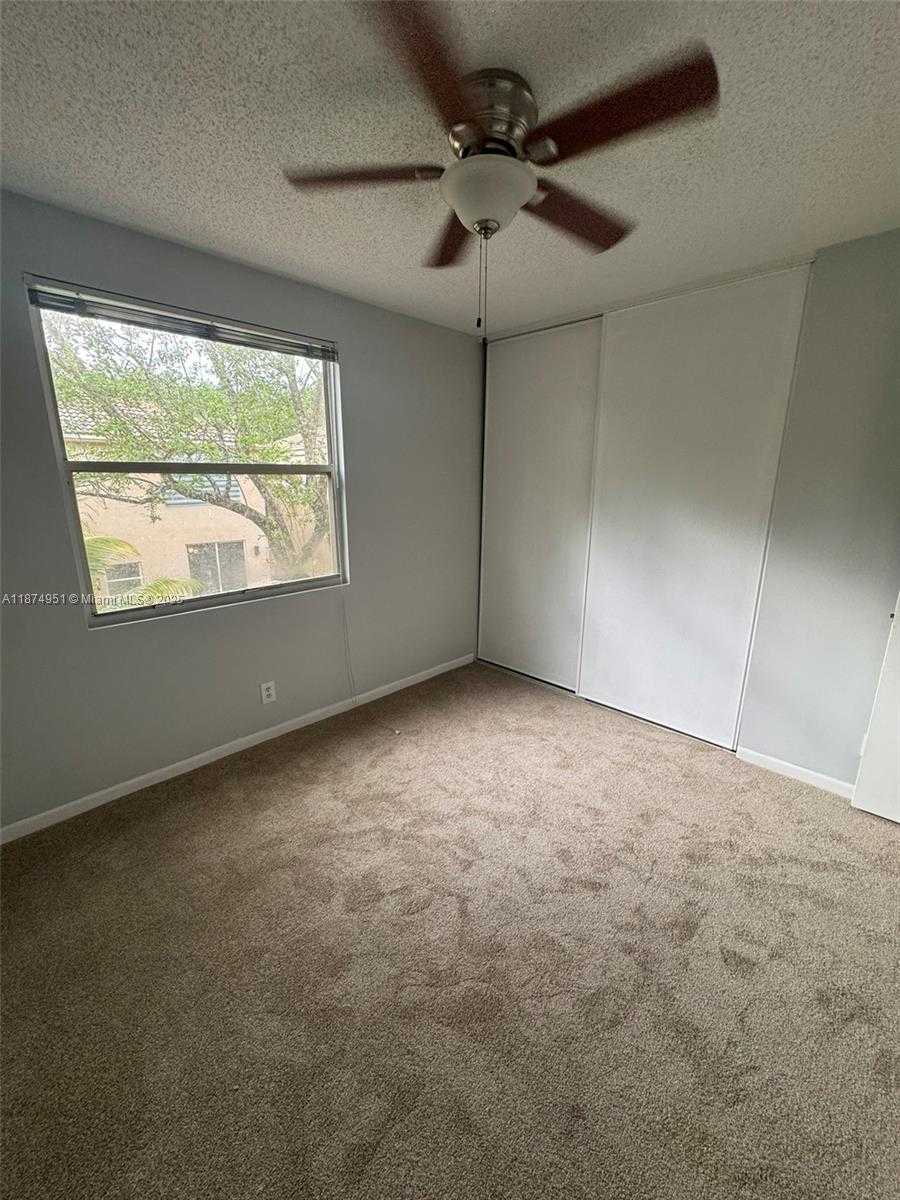 Small Image of 10931 NORTH WEST 12TH PL, Plantation Number 26