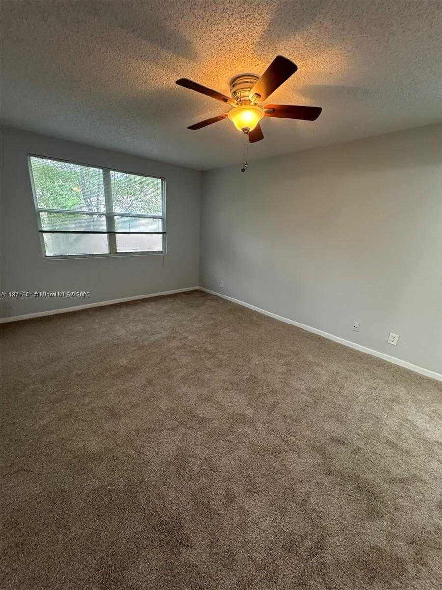 Small Image of 10931 NORTH WEST 12TH PL, Plantation Number 28
