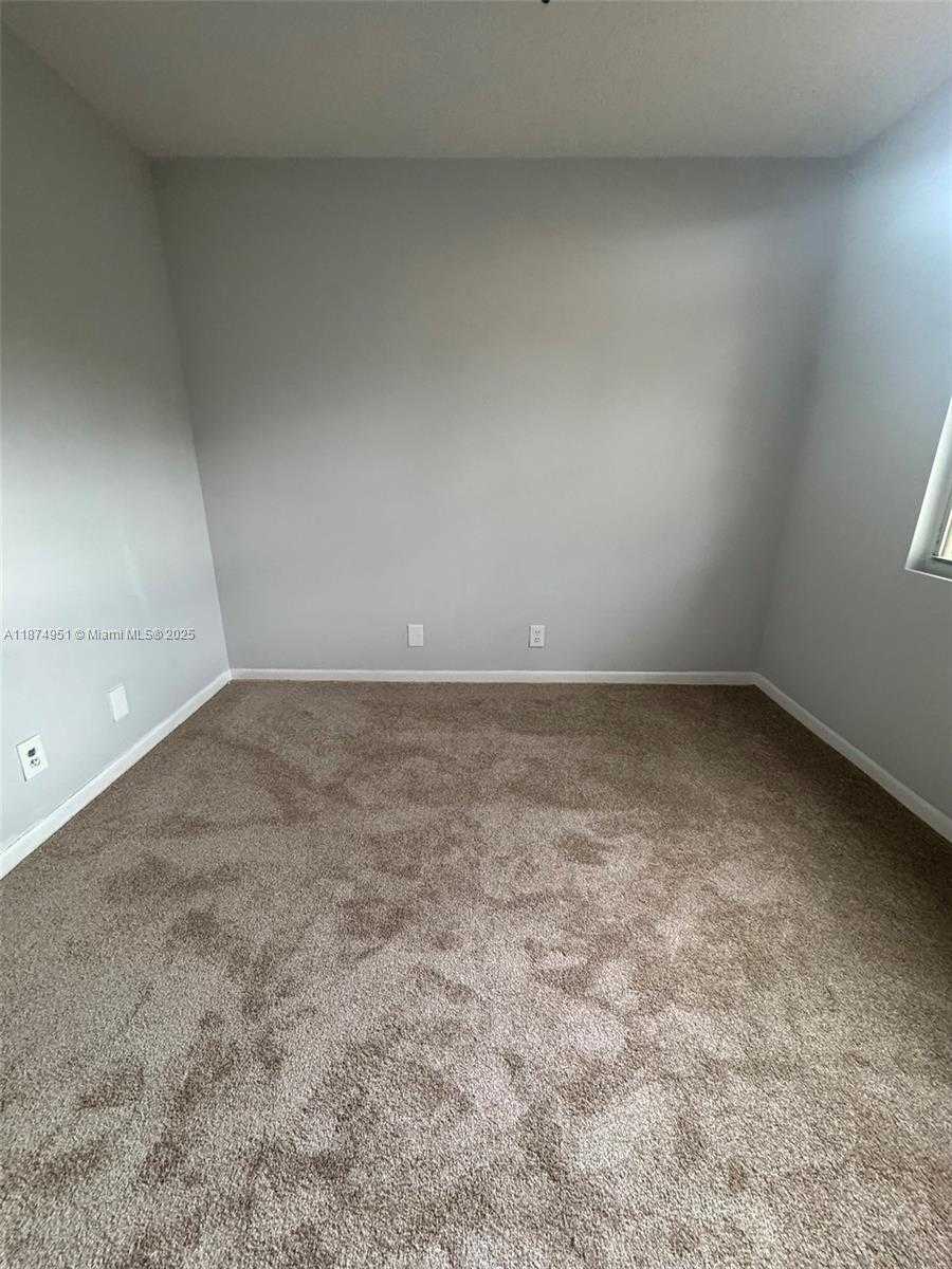 Small Image of 10931 NORTH WEST 12TH PL, Plantation Number 29