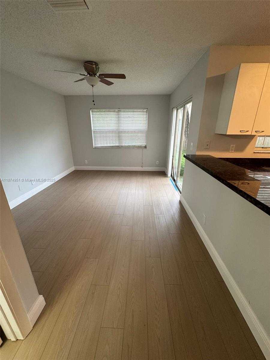 Small Image of 10931 NORTH WEST 12TH PL, Plantation Number 8
