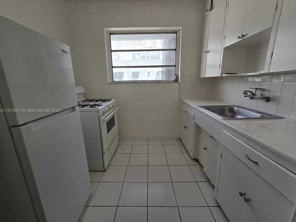 Small Image of 850 JEFFERSON AVE #4, Miami Beach Number 11