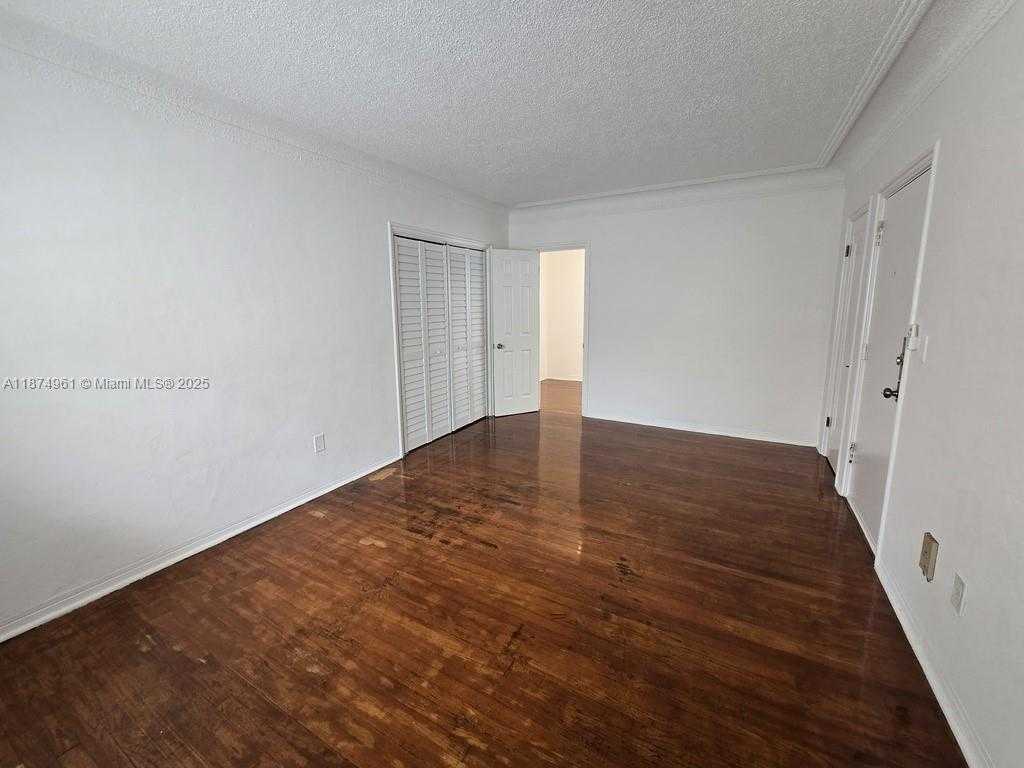Small Image of 850 JEFFERSON AVE #4, Miami Beach Number 3