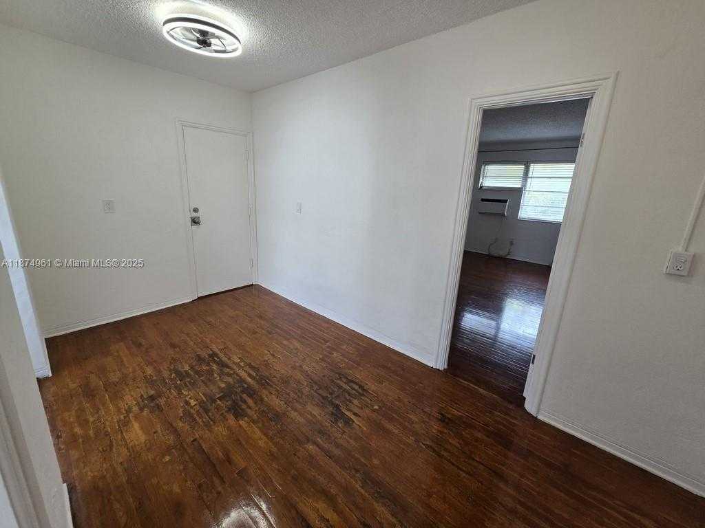 Small Image of 850 JEFFERSON AVE #4, Miami Beach Number 7