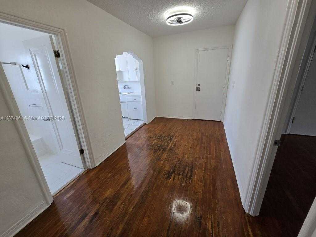 Small Image of 850 JEFFERSON AVE #4, Miami Beach Number 8