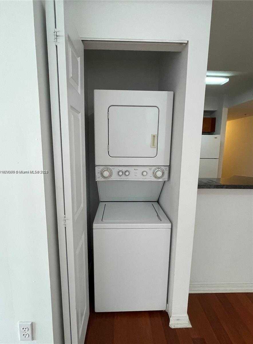 Small Image of 115 SOUTH WEST 11TH ST #605, Miami Number 7