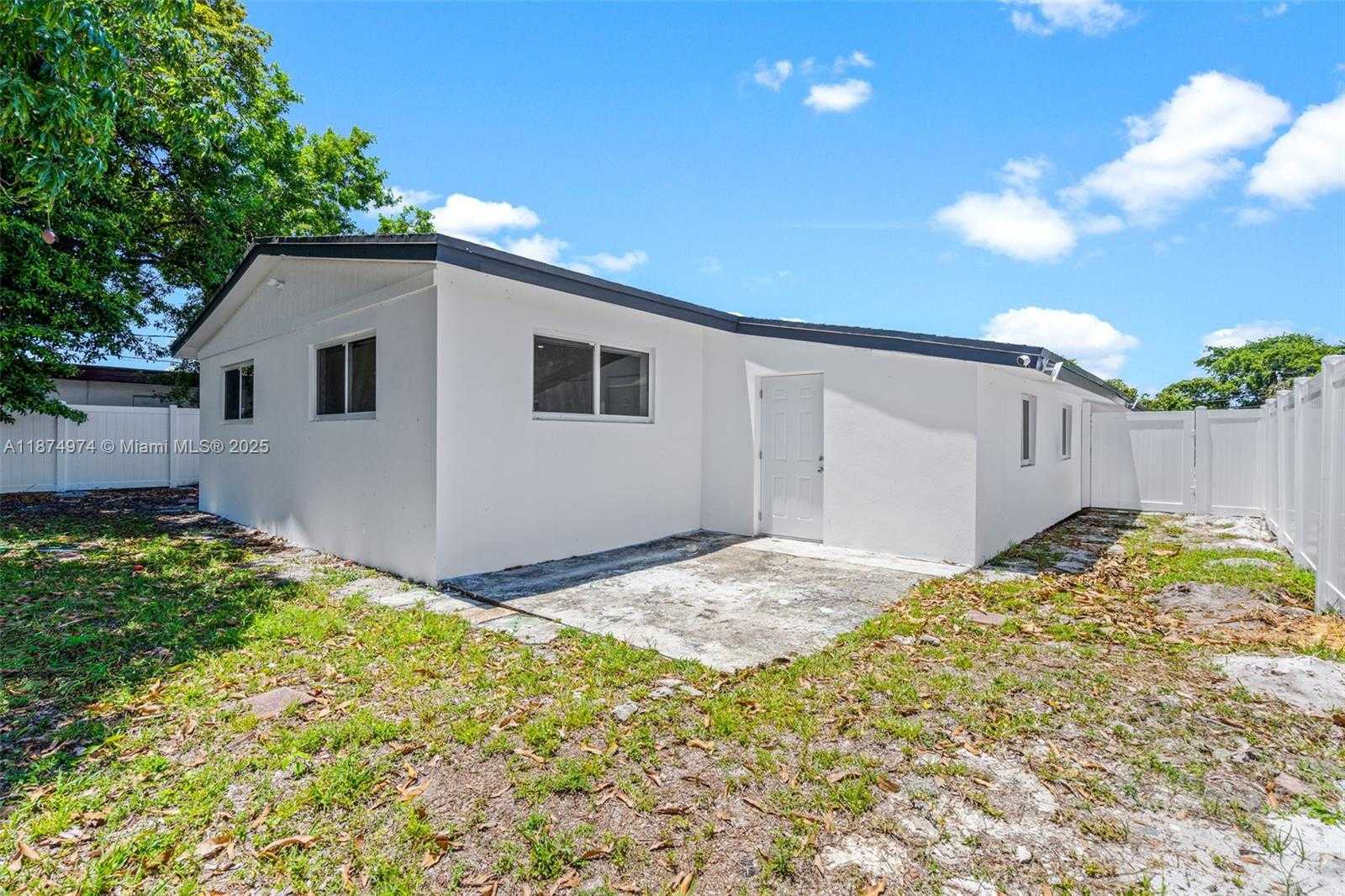 Small Image of 230 NORTH WEST 33RD TER, Lauderhill Number 38