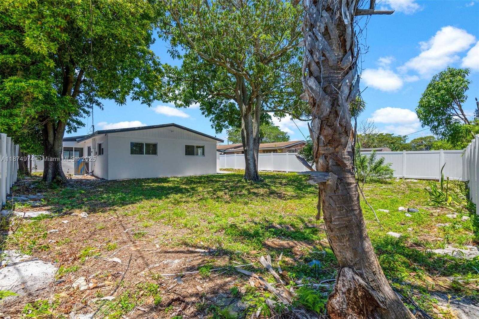 Small Image of 230 NORTH WEST 33RD TER, Lauderhill Number 42