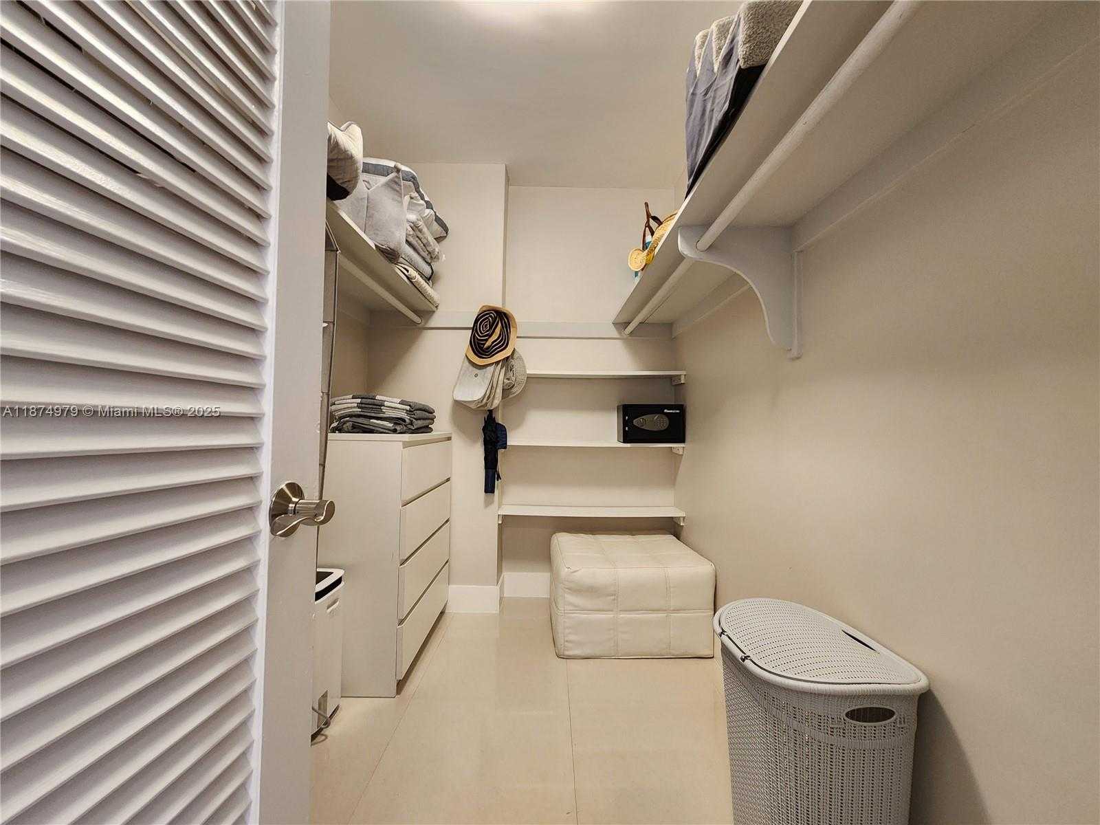 Small Image of 3505 SOUTH OCEAN DR #1220, Hollywood Number 16