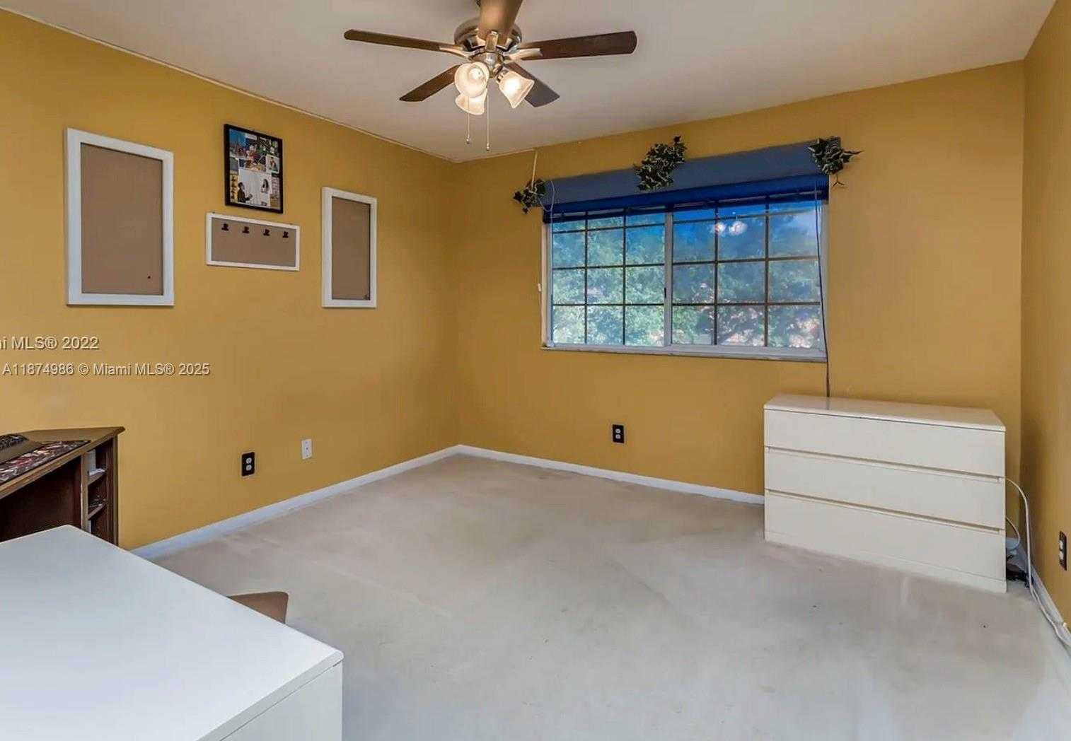 Small Image of 1120 NORTH WEST 179TH AVE, Pembroke Pines Number 14