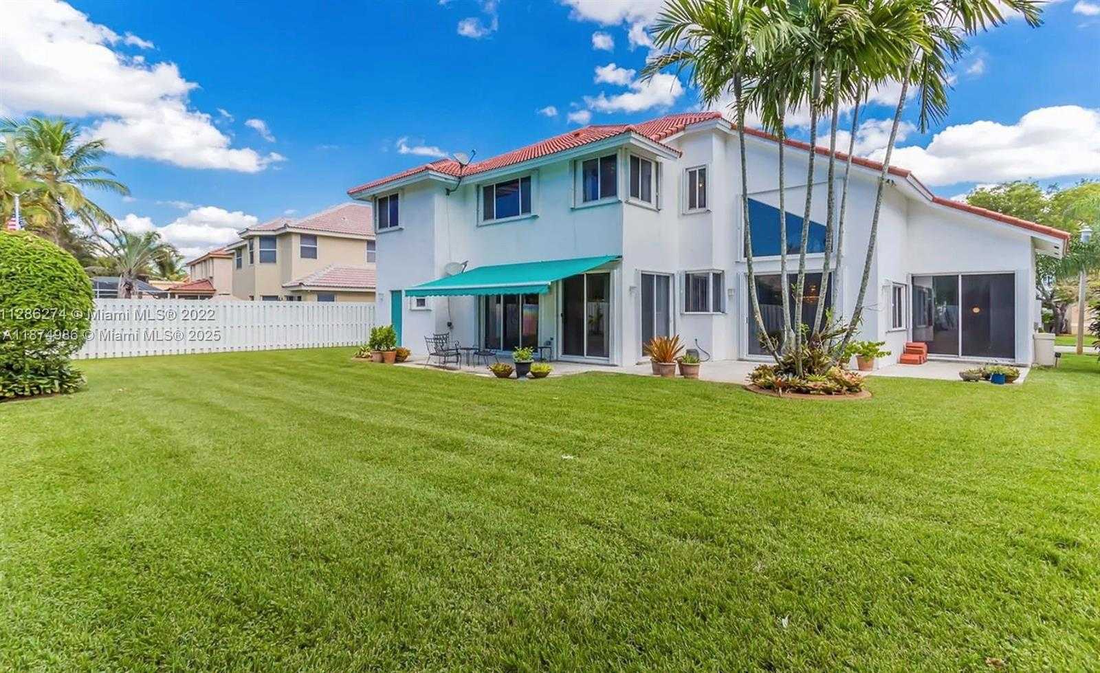 Small Image of 1120 NORTH WEST 179TH AVE, Pembroke Pines Number 3