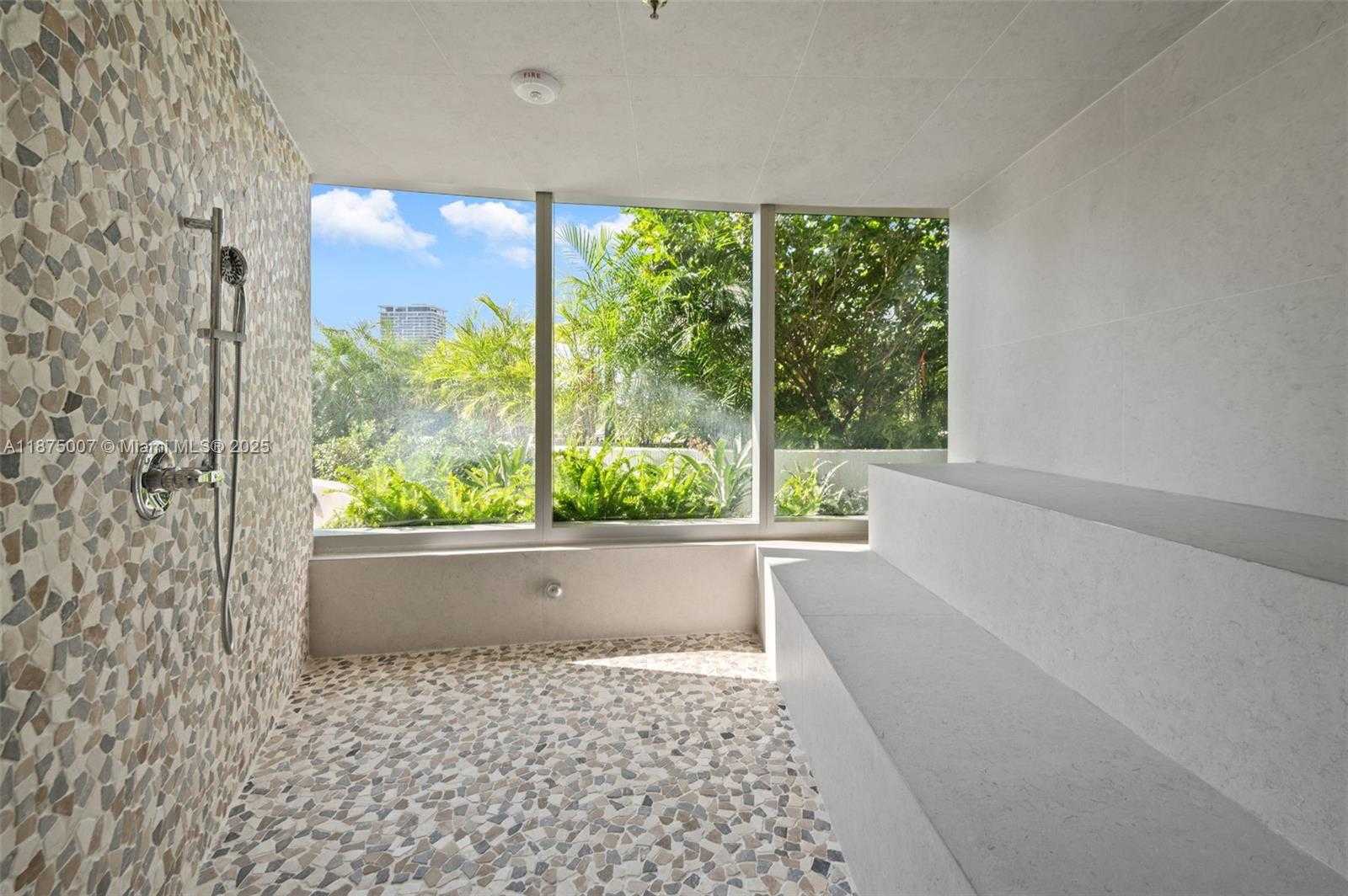 Small Image of 700 NORTH EAST 24TH ST #4504, Miami Number 17