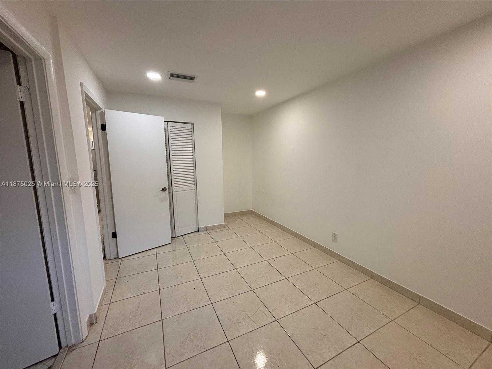 Small Image of 2308 JACKSON ST #9, Hollywood Number 7