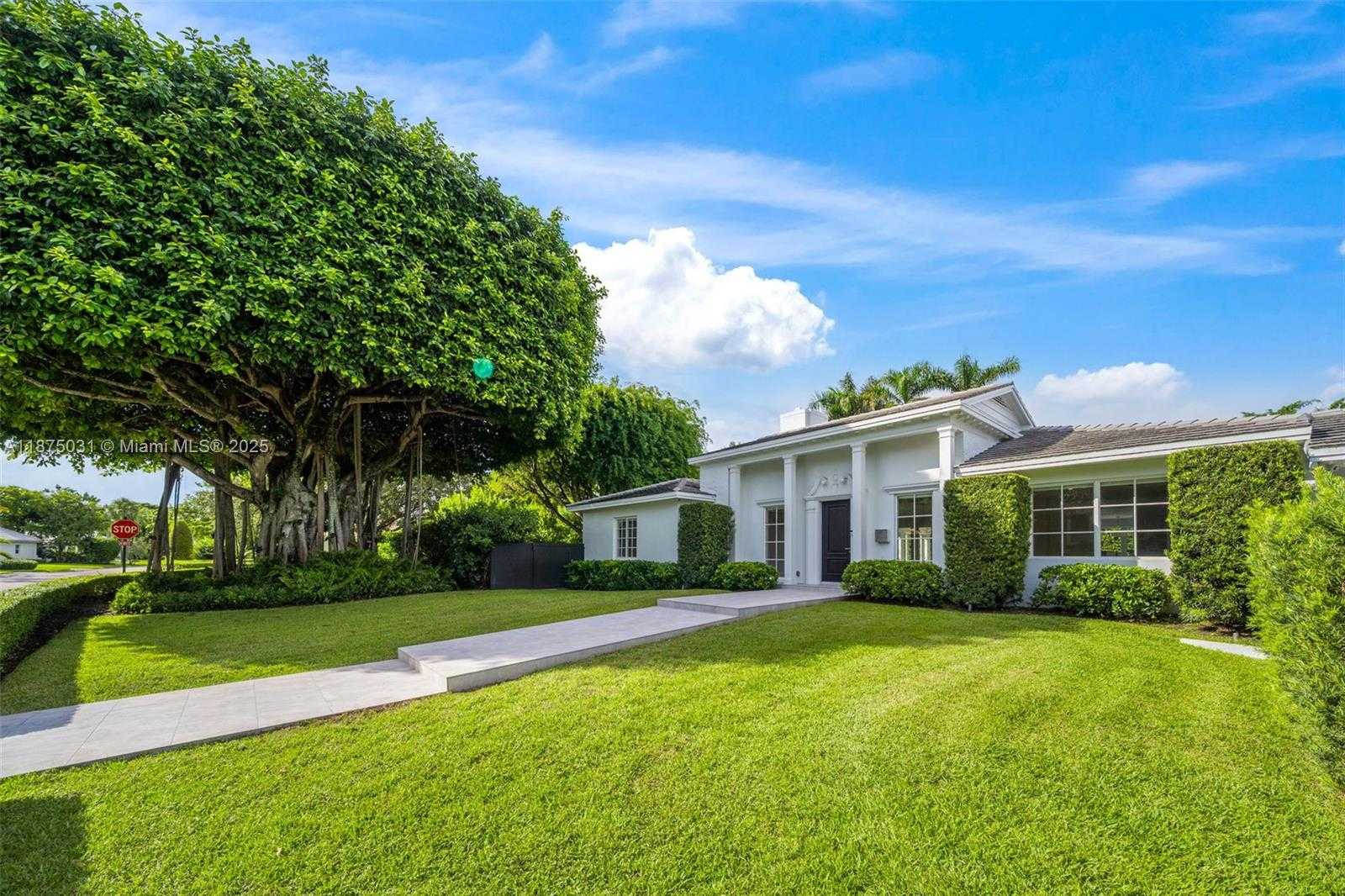 Small Image of 4380 LAKE RD, Miami Number 2