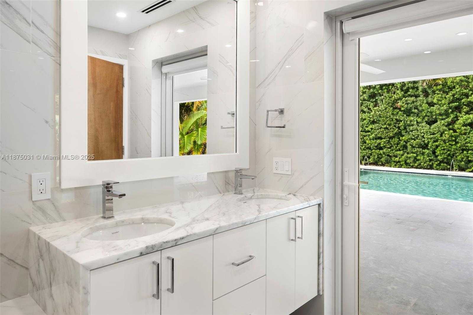 Small Image of 4380 LAKE RD, Miami Number 29