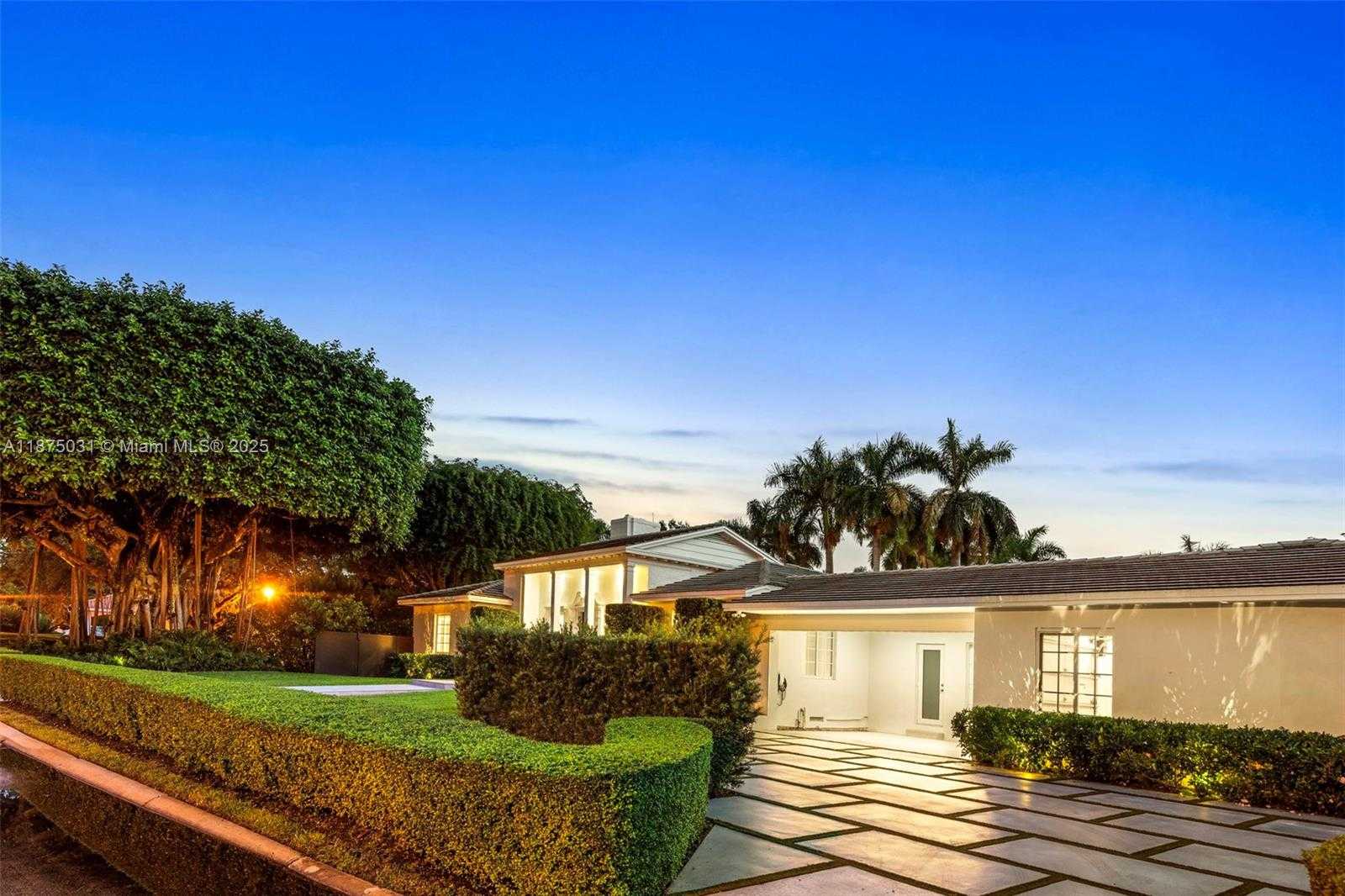 Small Image of 4380 LAKE RD, Miami Number 45