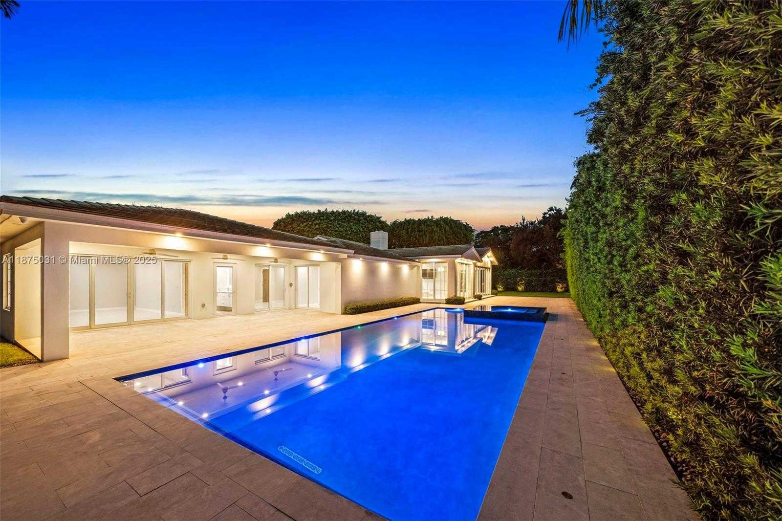 Small Image of 4380 LAKE RD, Miami Number 47