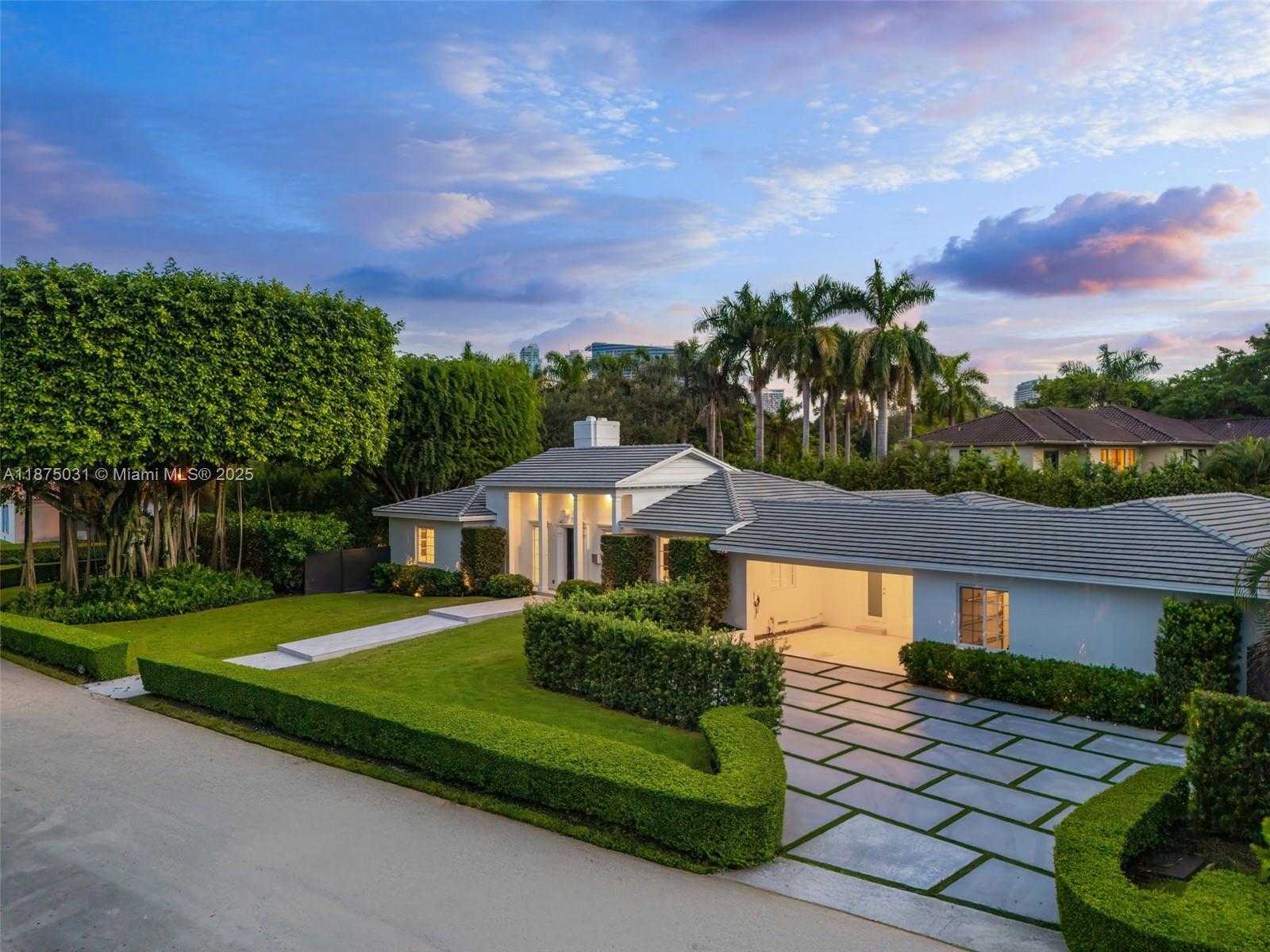 Small Image of 4380 LAKE RD, Miami Number 57