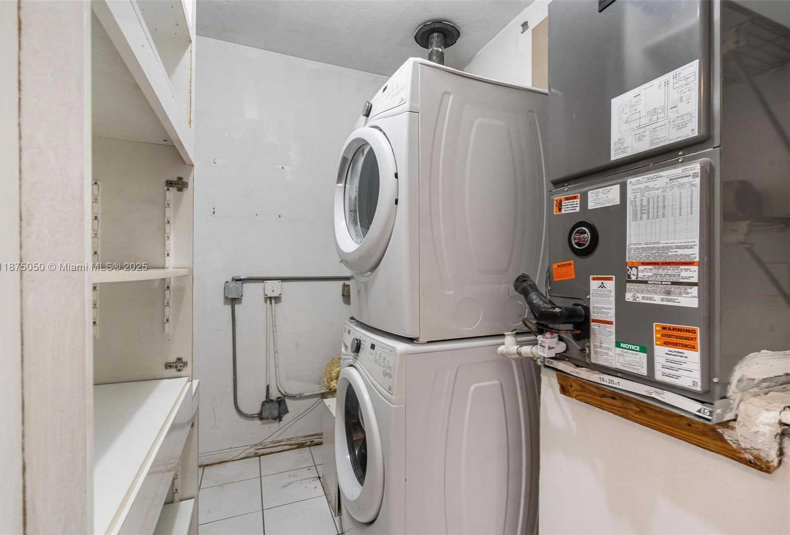 Small Image of 20525 HIGHLAND LAKES BLVD, Miami Number 20