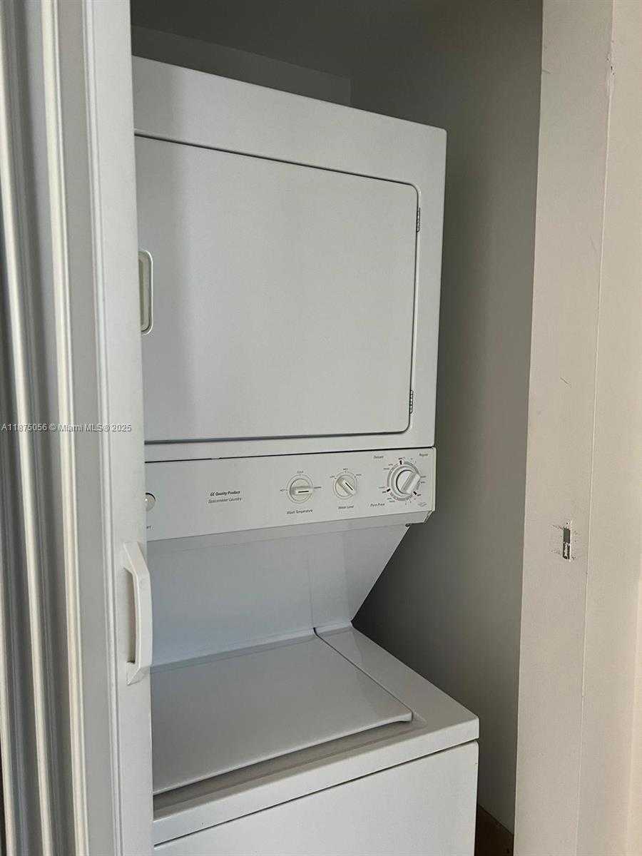 Small Image of 2775 NORTH EAST 187TH ST #310, Aventura Number 11
