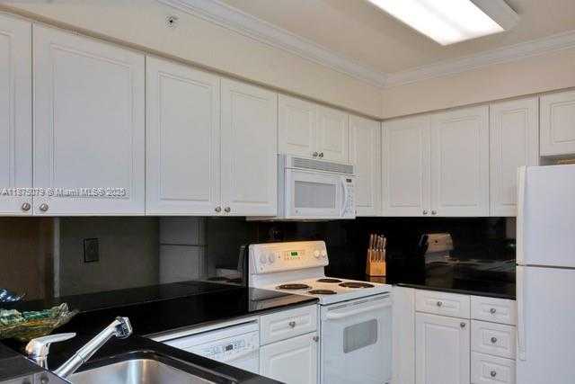 Small Image of 2501 SOUTH OCEAN DR #1003, Hollywood Number 6