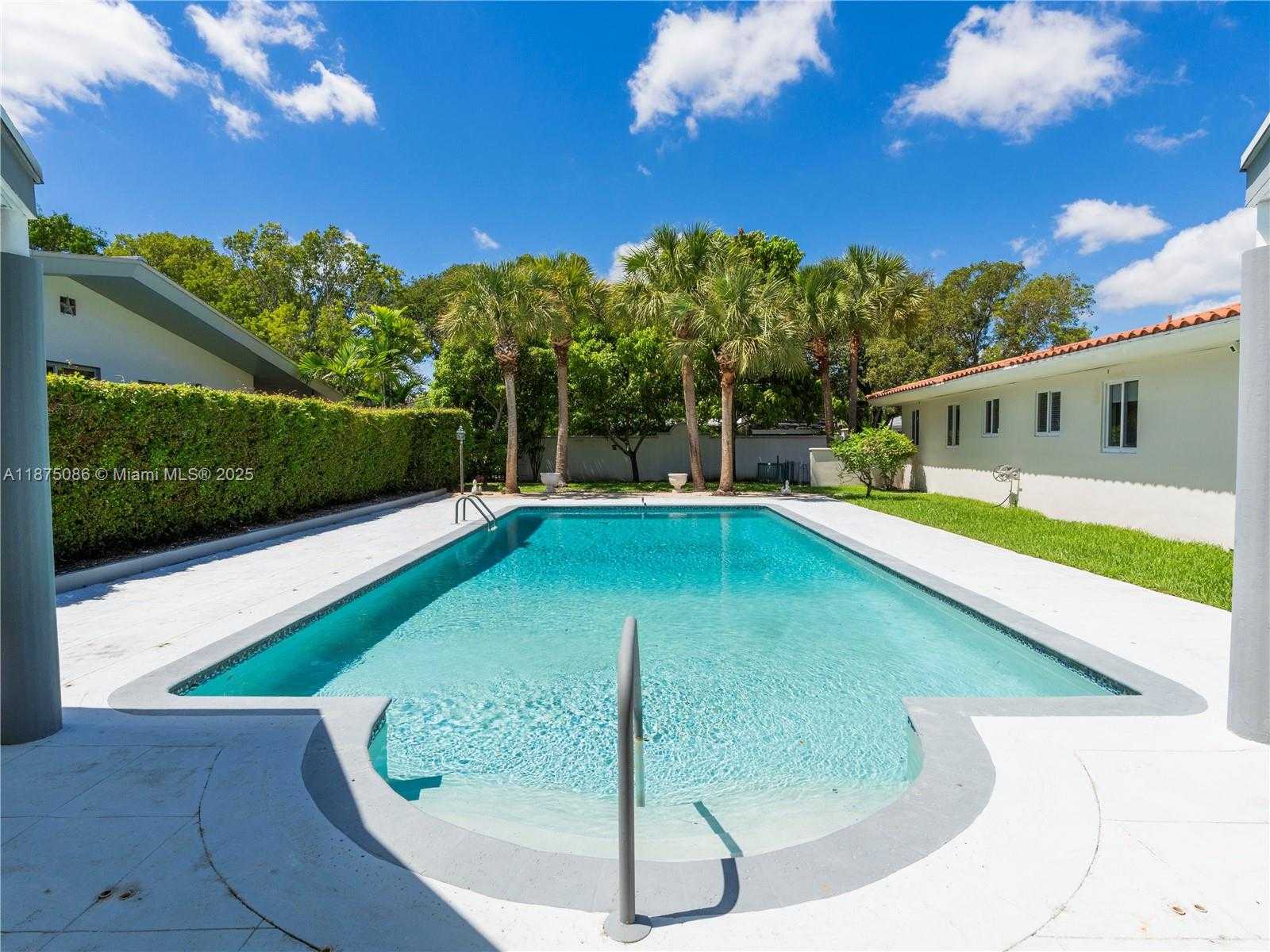 Small Image of 55 PINTA RD, Miami Number 10