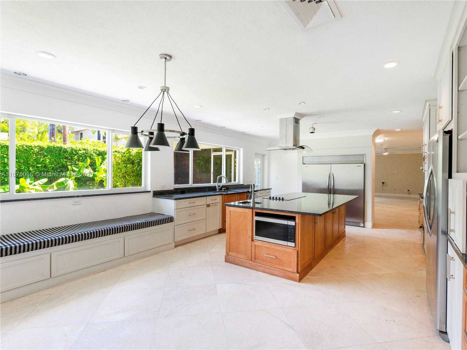 Small Image of 55 PINTA RD, Miami Number 17