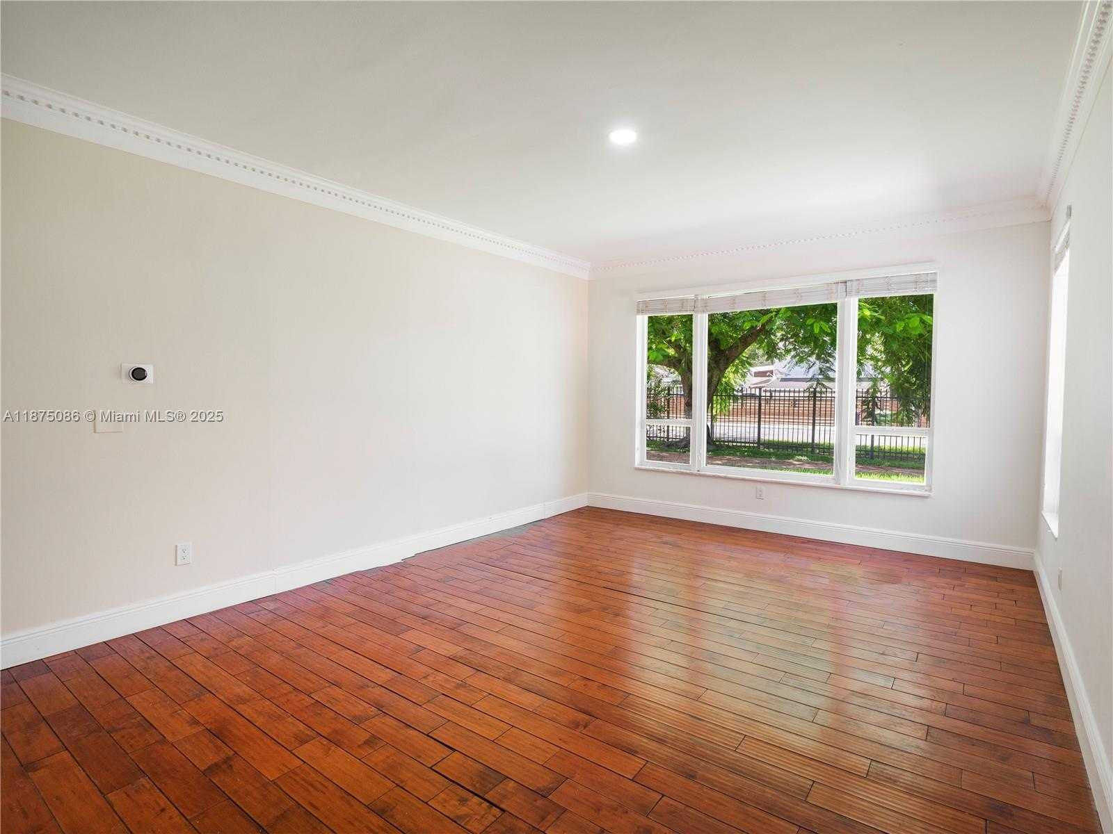 Small Image of 55 PINTA RD, Miami Number 21