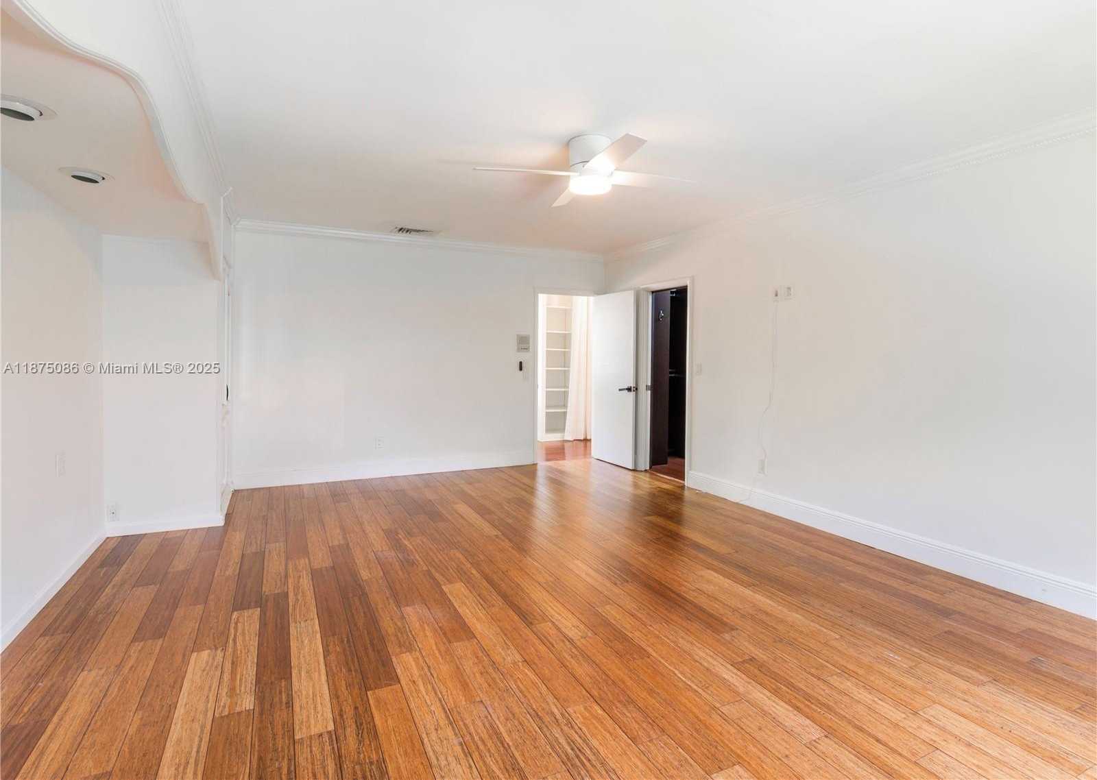 Small Image of 55 PINTA RD, Miami Number 27