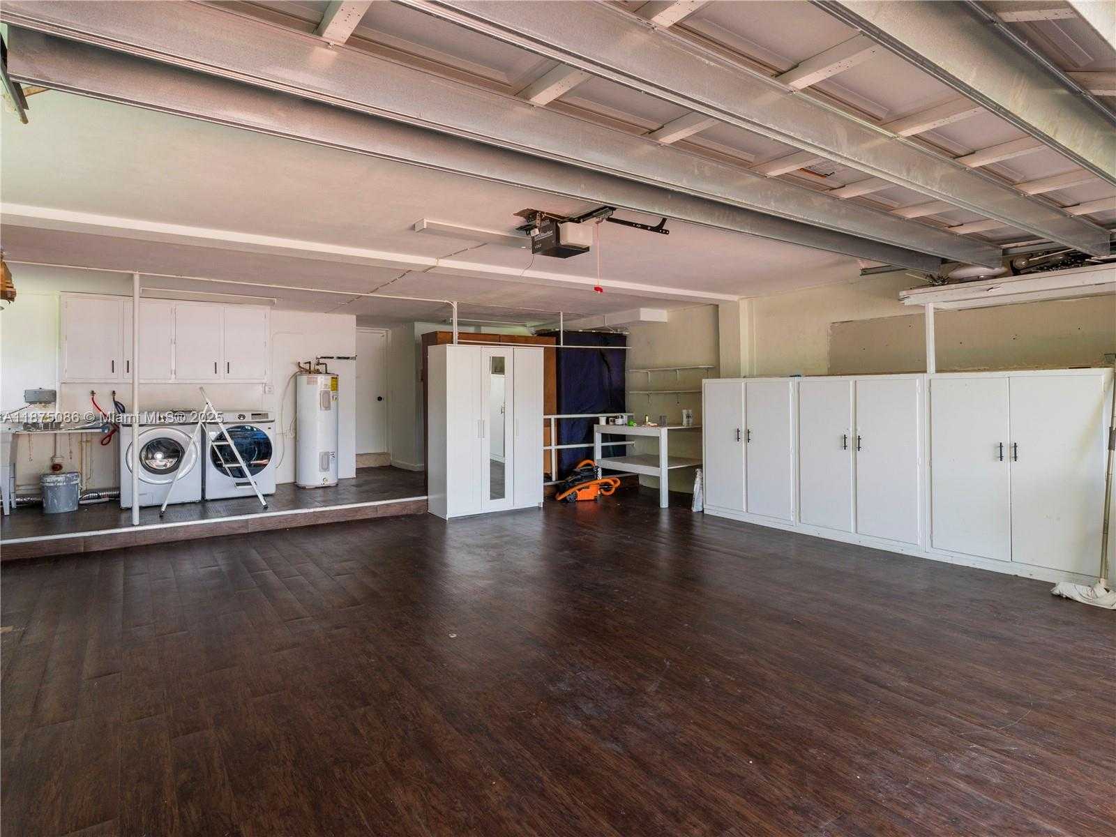 Small Image of 55 PINTA RD, Miami Number 8