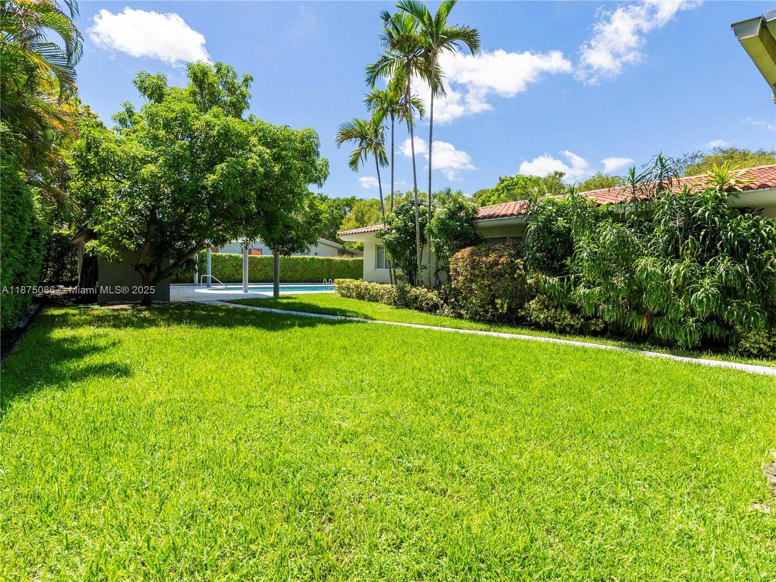 Small Image of 55 PINTA RD, Miami Number 9