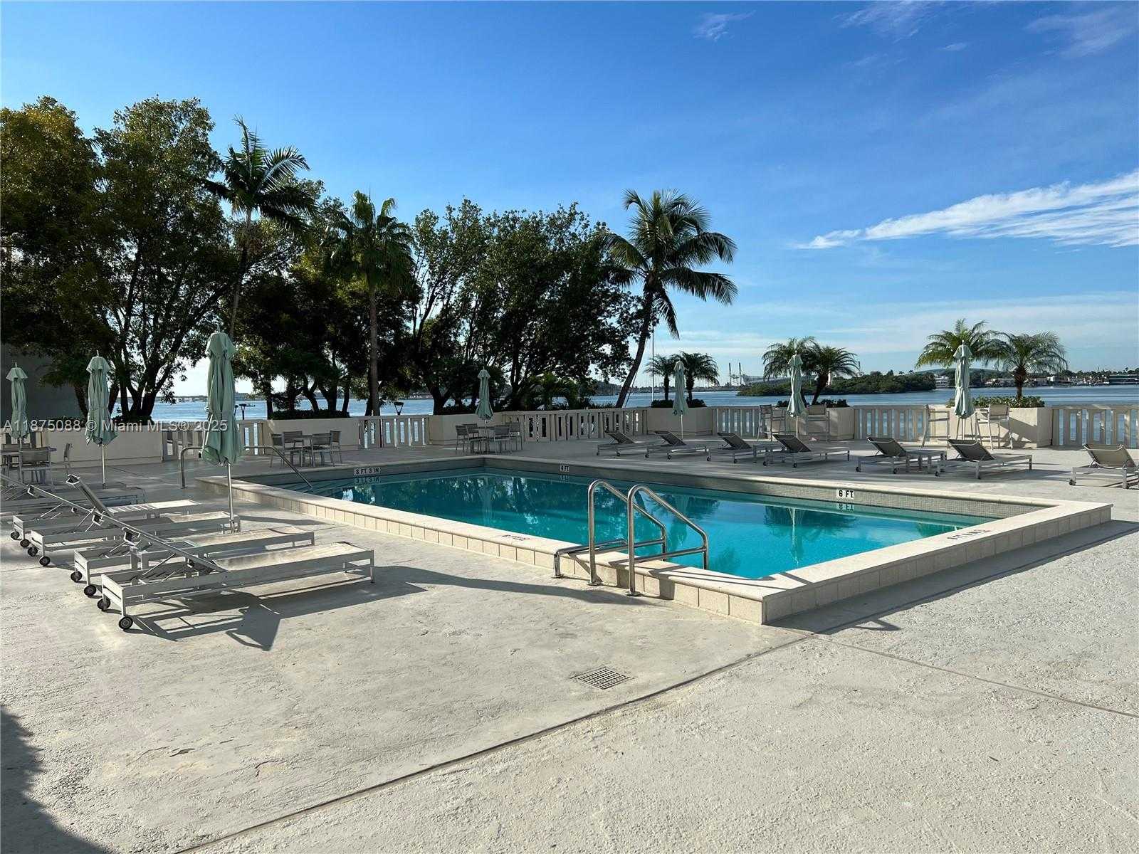 Small Image of 5 ISLAND AVE #14F, Miami Beach Number 11