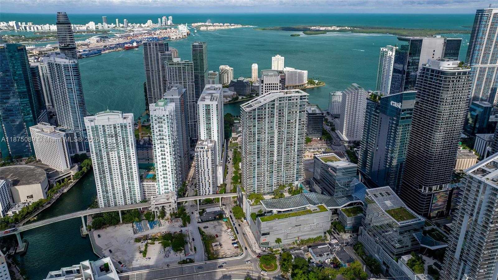 Small Image of 68 SOUTH EAST 6TH ST #3706, Miami Number 20