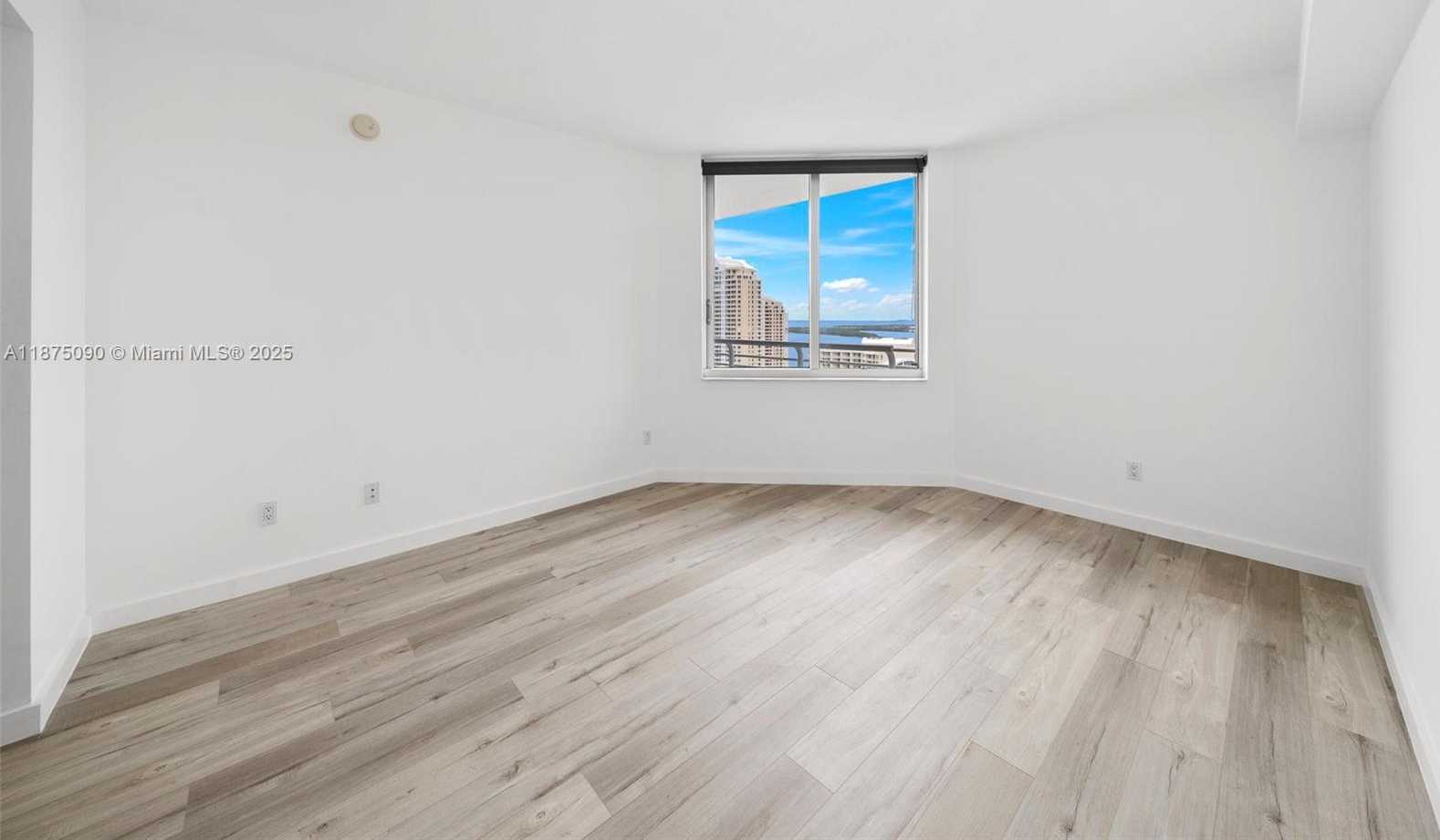 Small Image of 325 SOUTH BISCAYNE BLVD #3819, Miami Number 13