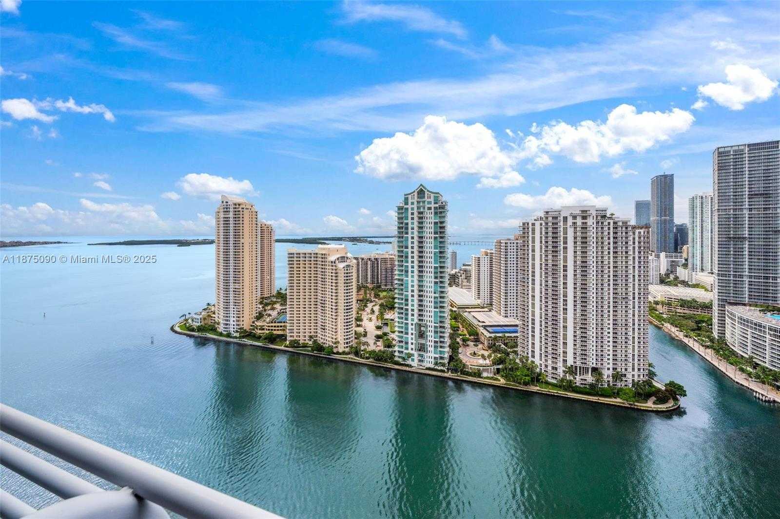 Small Image of 325 SOUTH BISCAYNE BLVD #3819, Miami Number 2