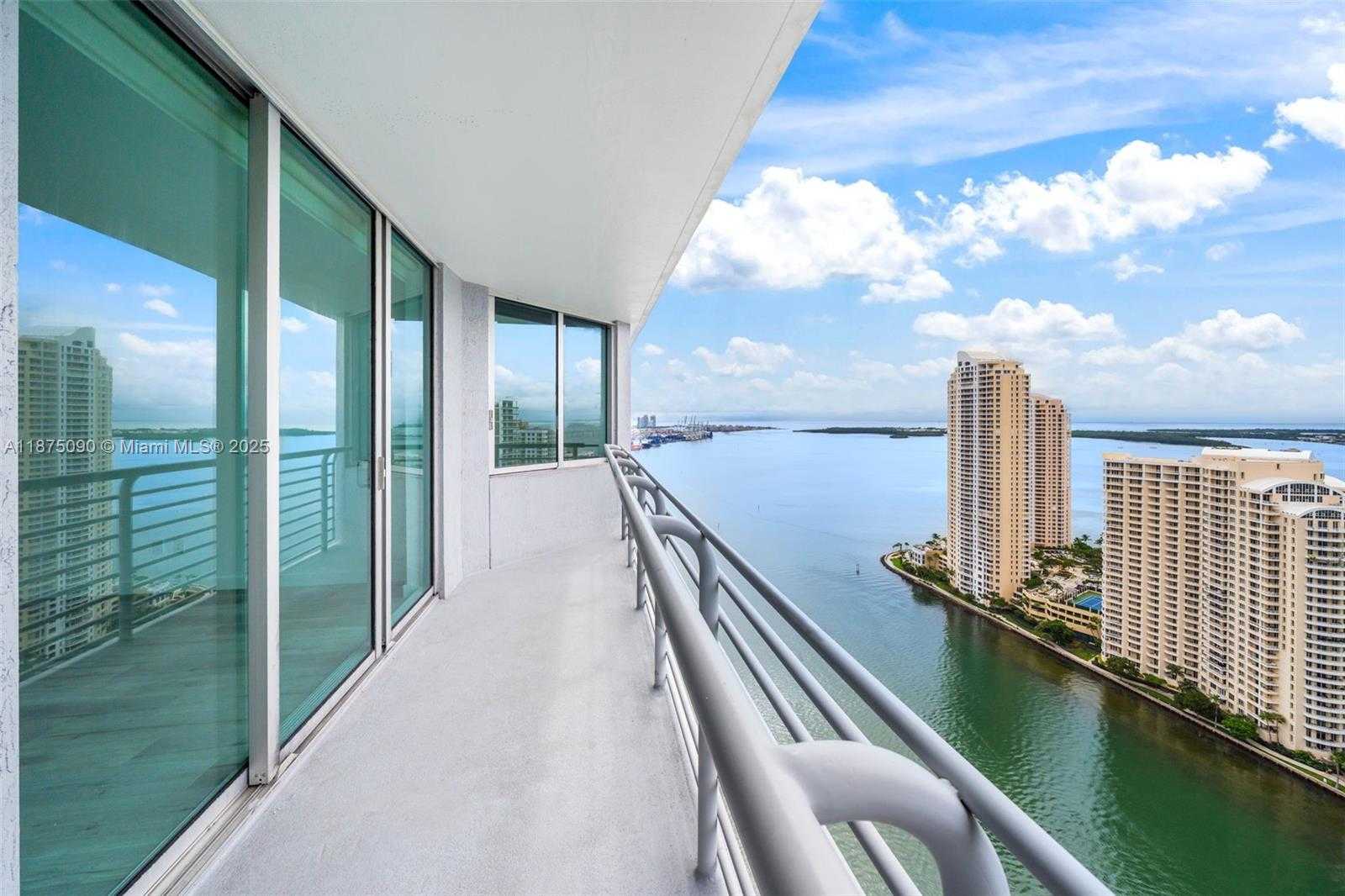 Small Image of 325 SOUTH BISCAYNE BLVD #3819, Miami Number 21