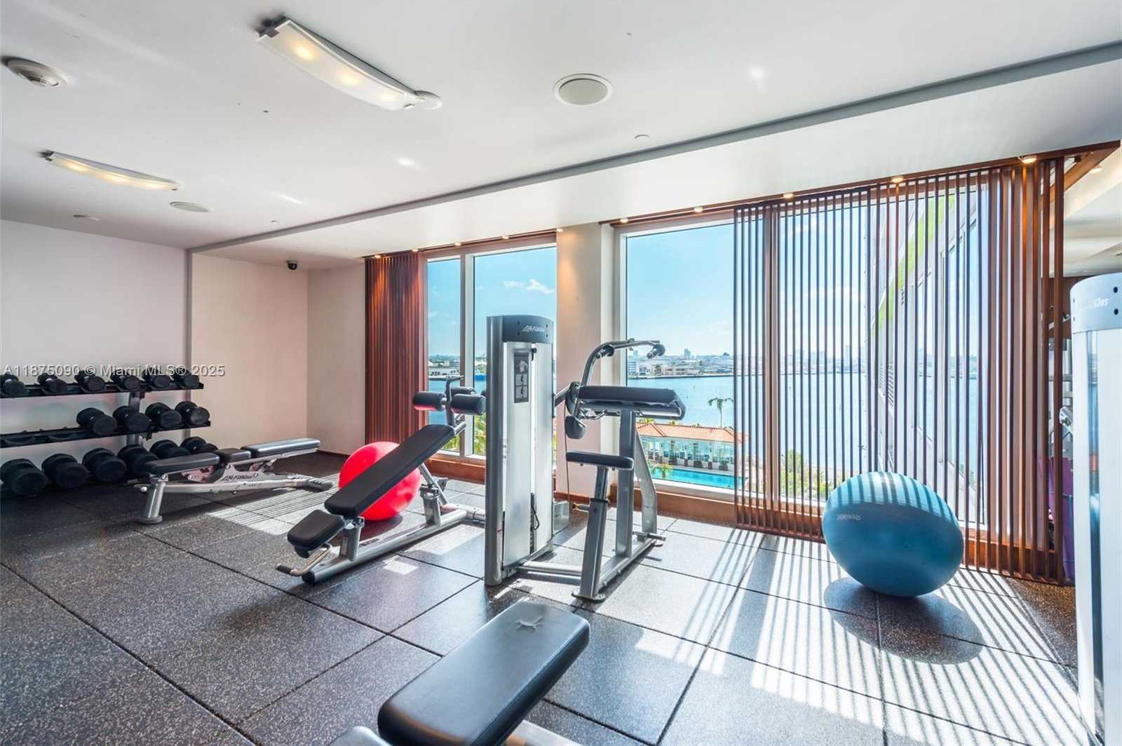 Small Image of 325 SOUTH BISCAYNE BLVD #3819, Miami Number 30