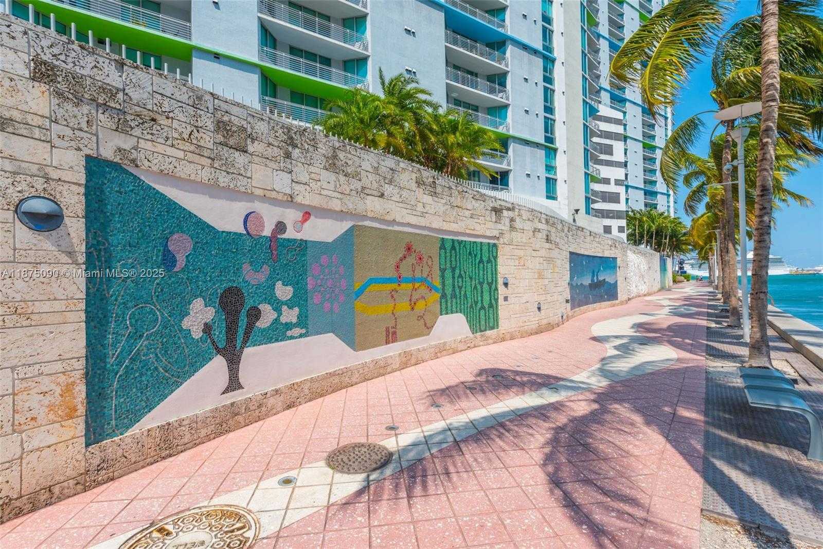 Small Image of 325 SOUTH BISCAYNE BLVD #3819, Miami Number 35