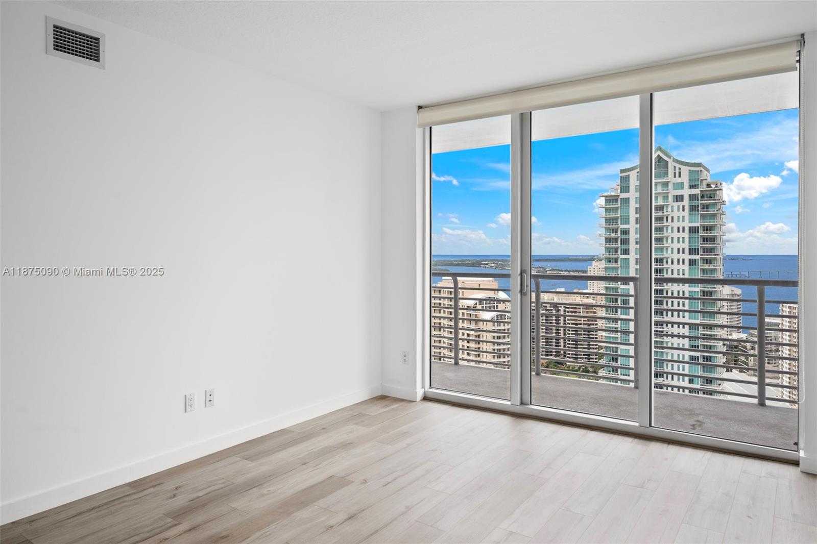 Small Image of 325 SOUTH BISCAYNE BLVD #3819, Miami Number 5