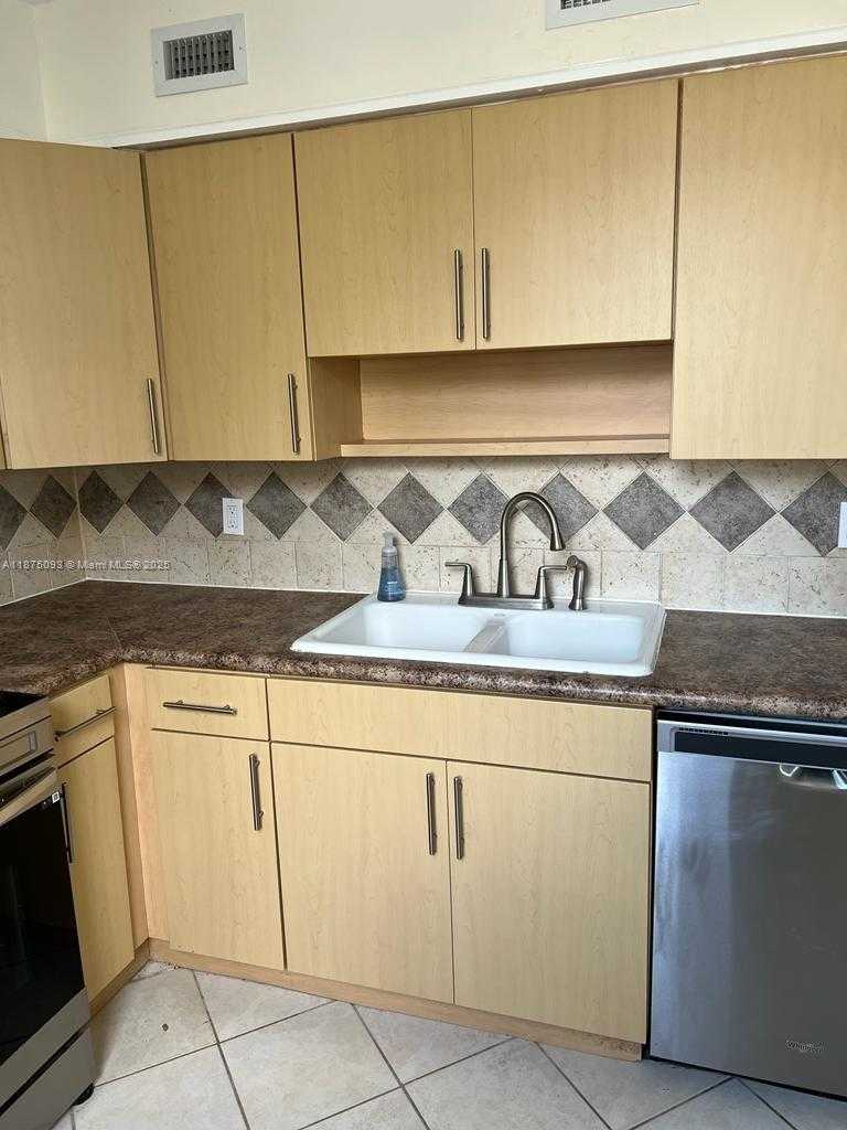 Small Image of 9225 COLLINS AVE #807, Surfside Number 10