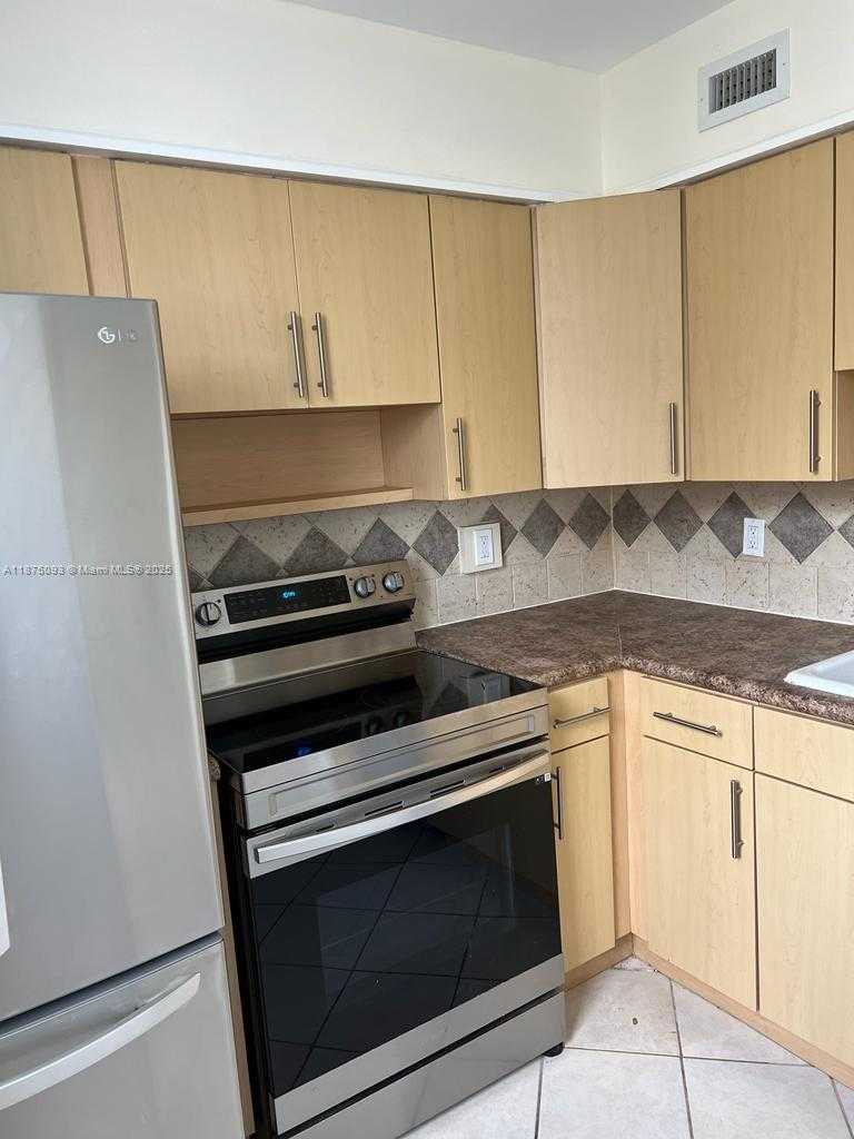 Small Image of 9225 COLLINS AVE #807, Surfside Number 11