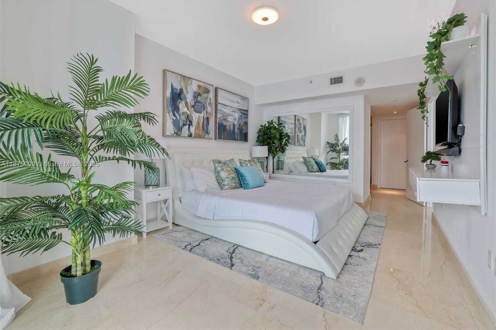 Small Image of 350 SOUTH MIAMI AVE #3002, Miami Number 10