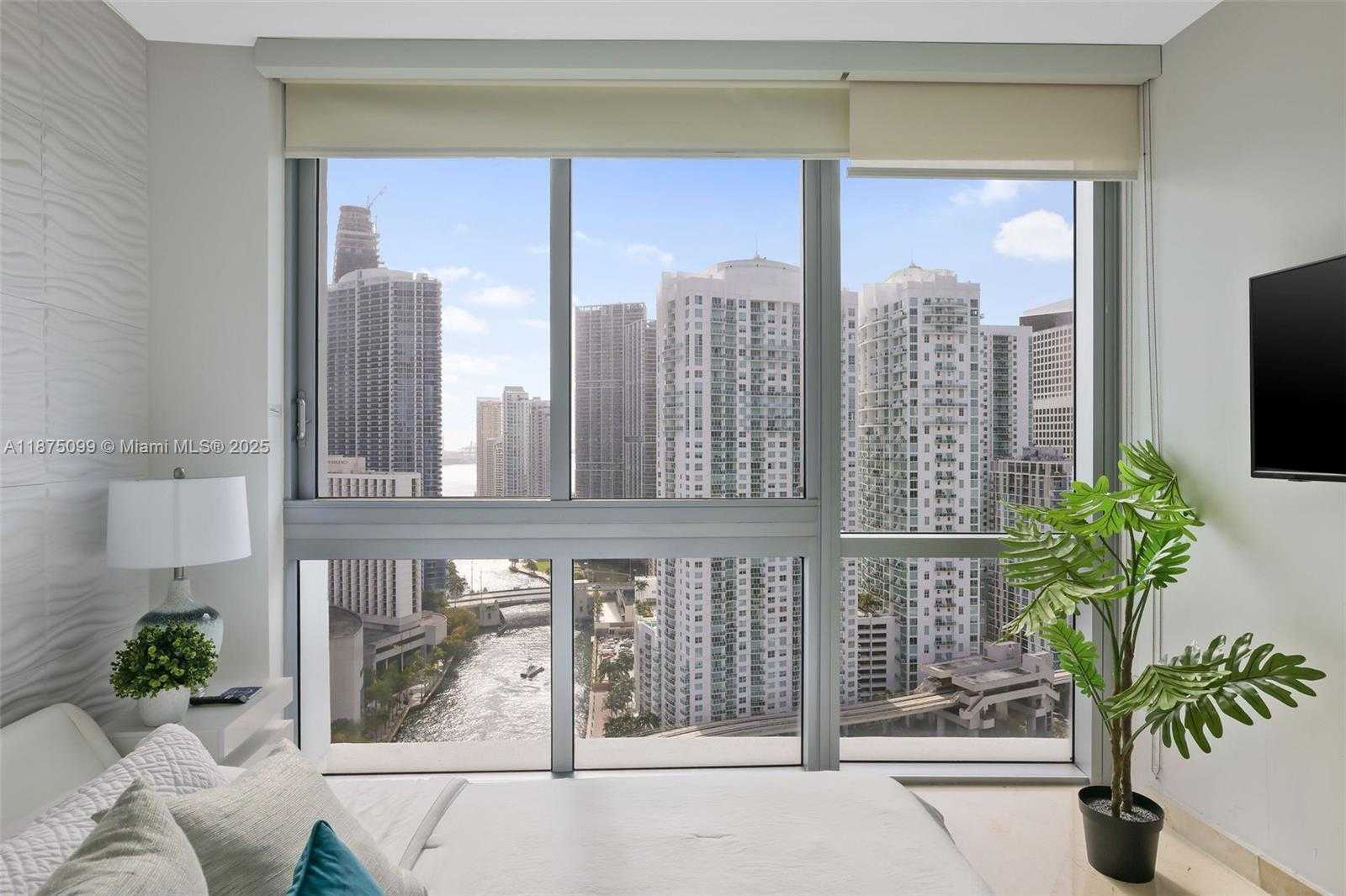 Small Image of 350 SOUTH MIAMI AVE #3002, Miami Number 16