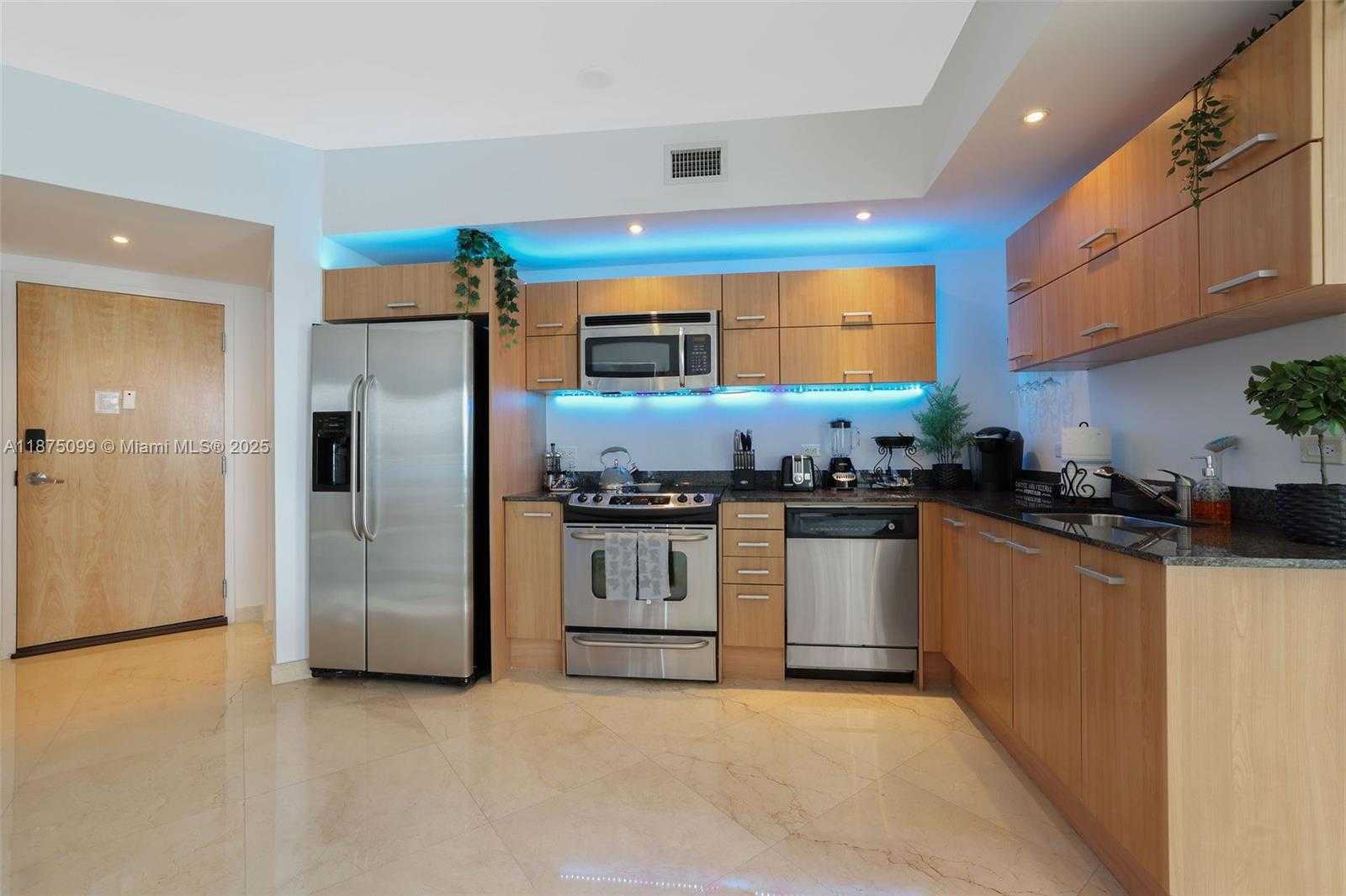 Small Image of 350 SOUTH MIAMI AVE #3002, Miami Number 22